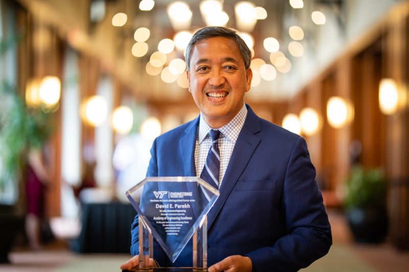 David Parekh with his Academy of Engineering Excellence award