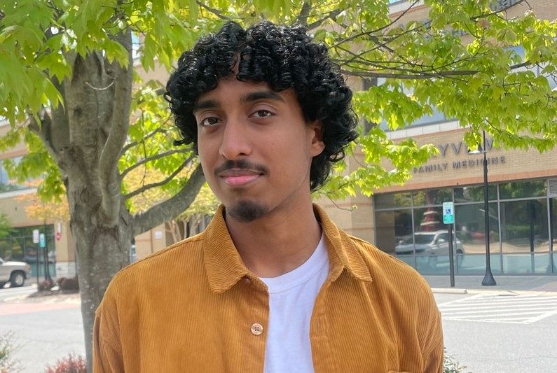 Headshot of Yasir Hassan