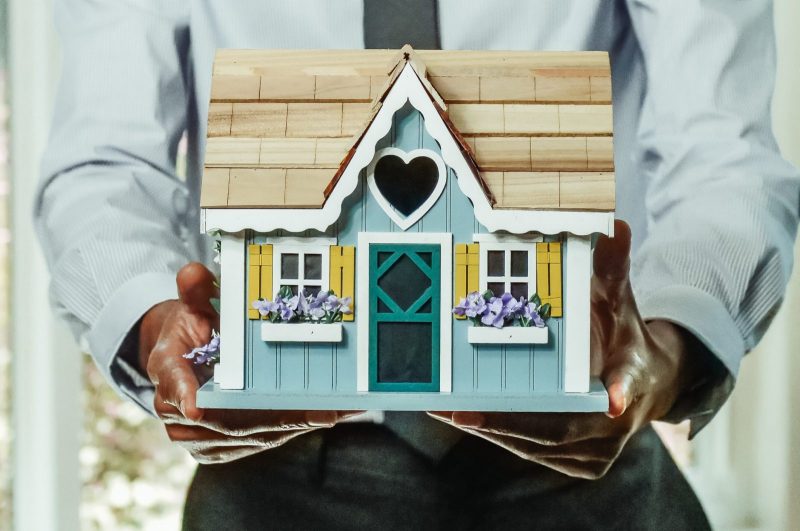 Real estate expert spells out what home buyers should pay attention to in volatile housing market